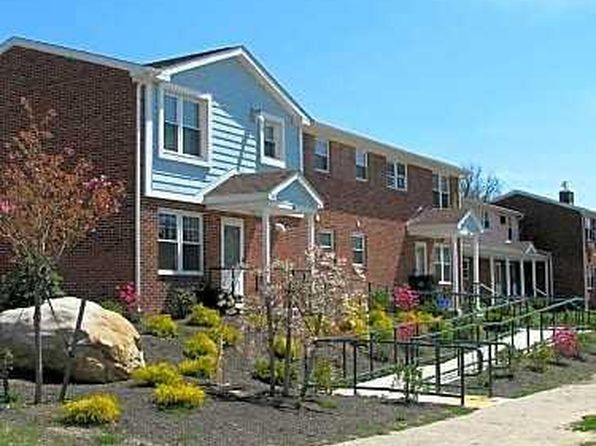 Apartments In New London