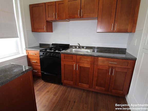 5th image of 70 Chiswick Rd APT 22