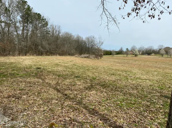 2332 Sharon Rd, Canton, MS 39046
