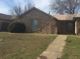1465 N Bluegrove Rd, Lancaster, TX 75134