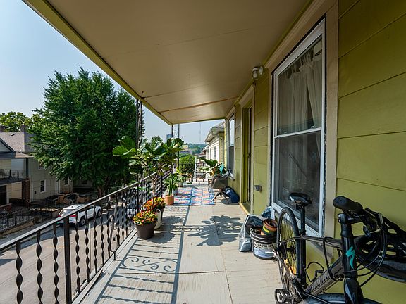 Private Front Porch