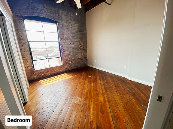 4th image of 315 Lynn St #301