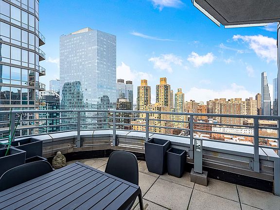 5th image of 555 W 59th St APT 24A
