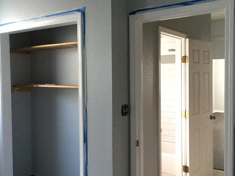 bedroom/hallway