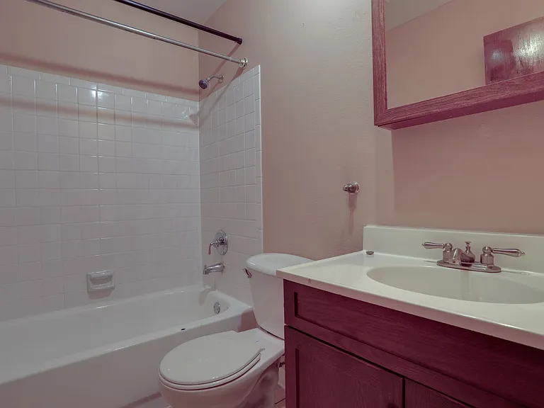 492 Tamarack St — Photo 13
