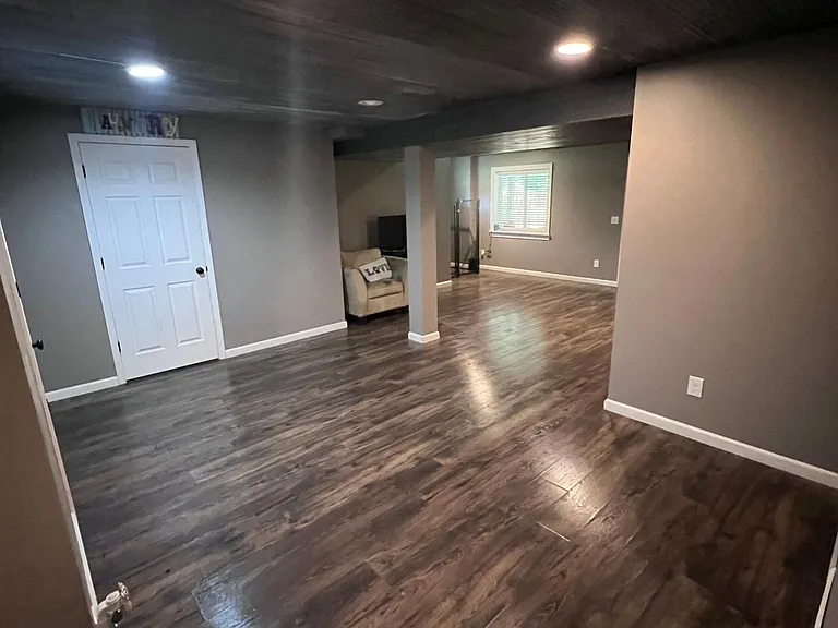 233 Walden Ct — Photo 16