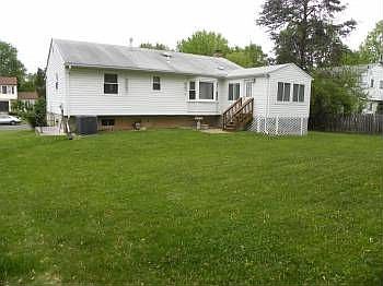 2nd image of 14913 Jaslow St