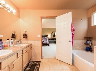 4220 Kahala Ave, Honolulu, HI 96816