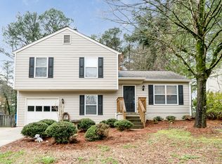 3145 Berkshire Manor Dr, Alpharetta, GA 30022
