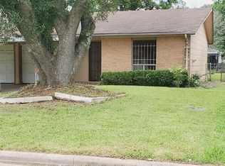 10818 Long Gate Dr, Houston, TX 77047