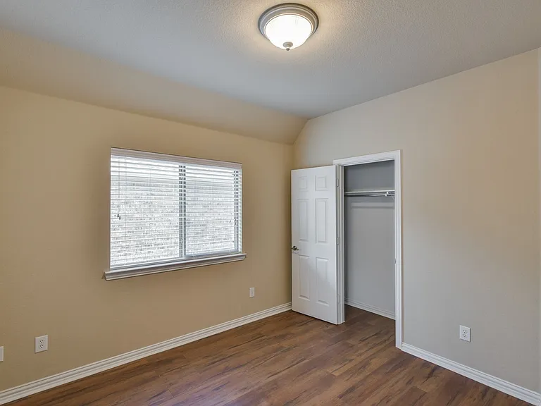 1707 Coronado St — Photo 13