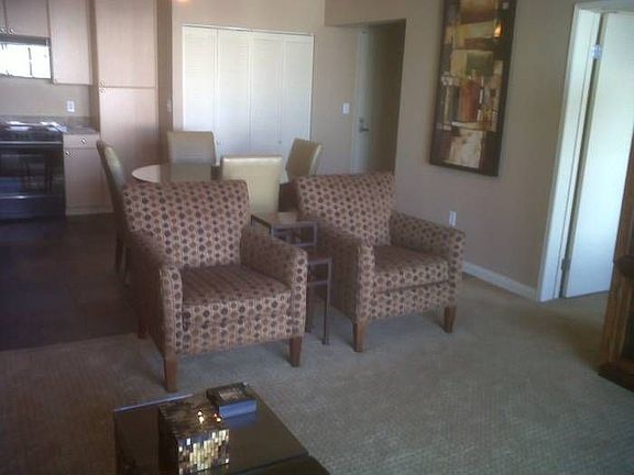 Living Room/Kitchen