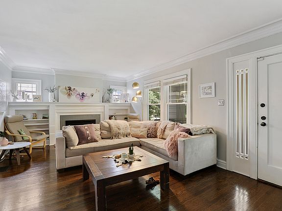 4th image of 5712 Oak St