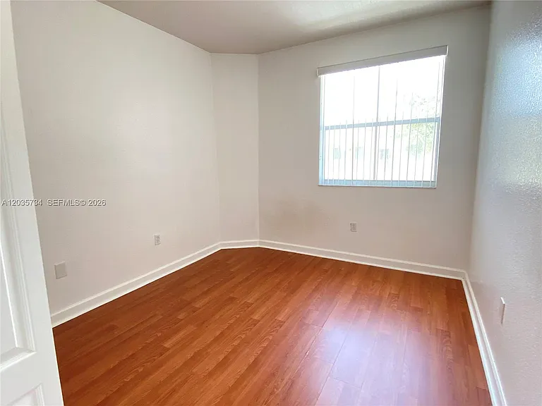 1658 SE 28th Ct #201 — Photo 7