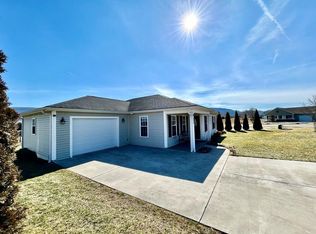 206 Ridge Dr, Lebanon, VA 24266