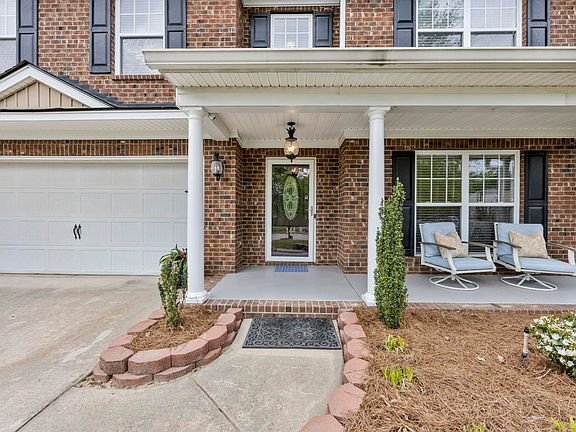 2nd image of 144 Flagstone Way