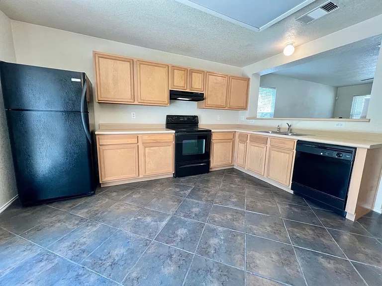 110 Jetlyn Dr — Photo 12