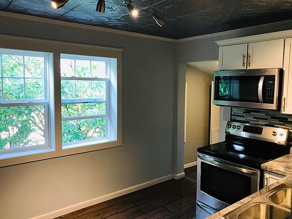 2nd image of 1643 Hubbard Ave