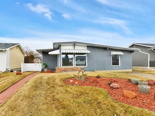 3333 W 43rd Ave, Red Deer, AB T4N 3B2