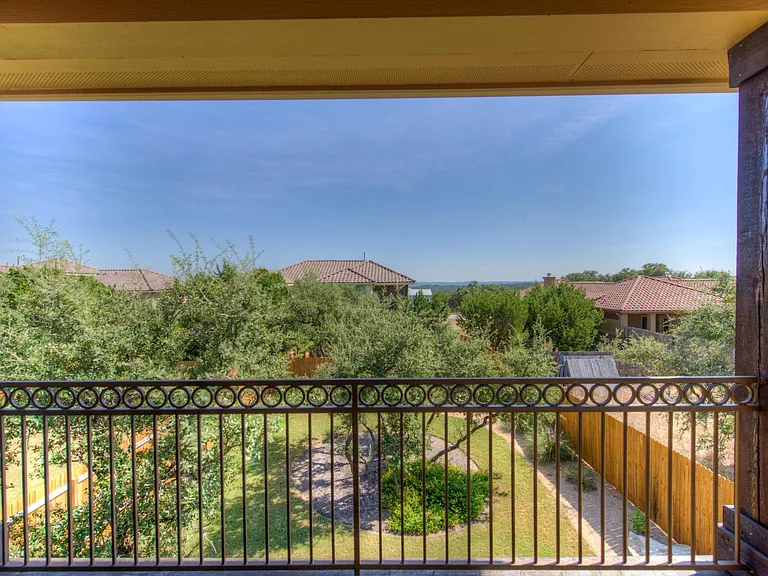 405 S Meadowlark St #B — Photo 28