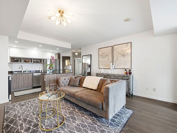 3rd image of 218 Queens Quay W #510