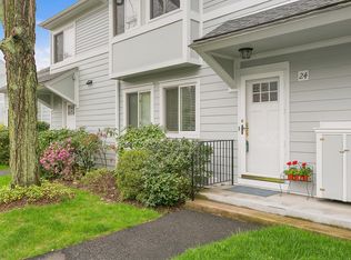 24 Whiffletree Way UNIT 24, Riverside, CT 06878