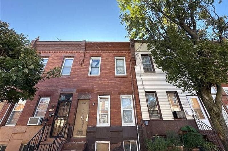 1st image of 3043 N Franklin St