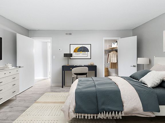 Elliot Roswell Apartments
