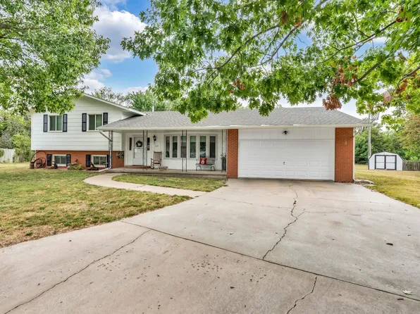 632 Sherman Cir, Newton, KS 67114
