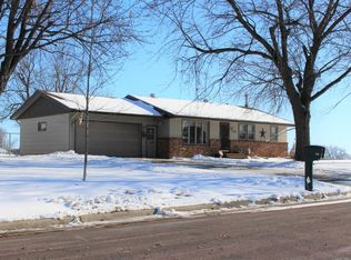 715 James Blvd, Worthington, MN 56187