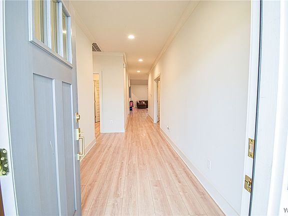 3rd image of 9652 Crete Cir