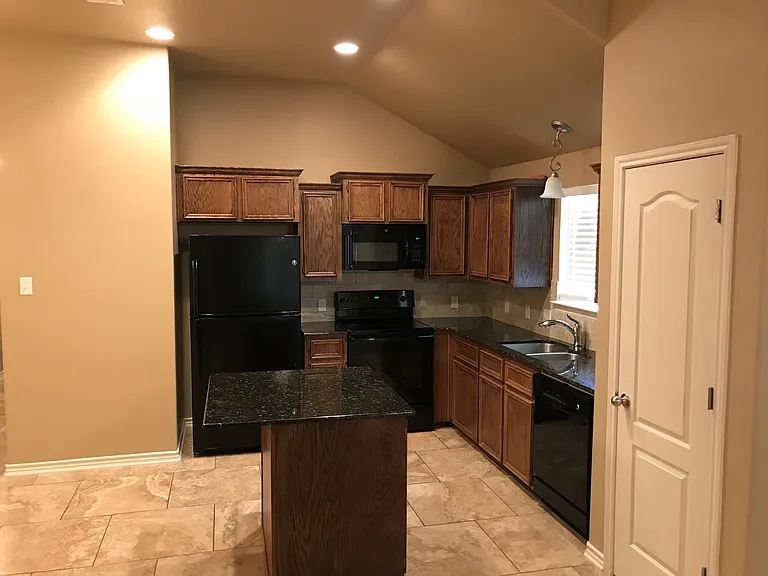 4603A Skyflower Ln — Photo 4