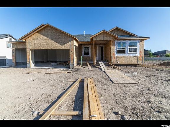 2nd image of 583 W Andrews Ln #125