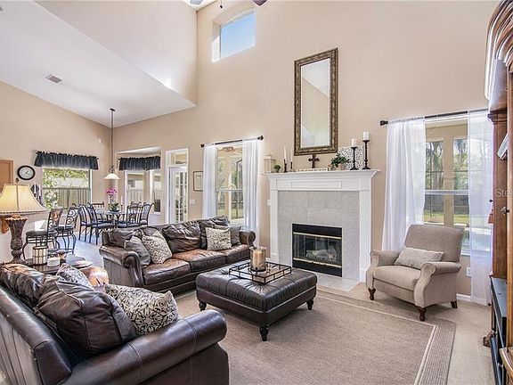 3rd image of 771 Kingsbridge Dr