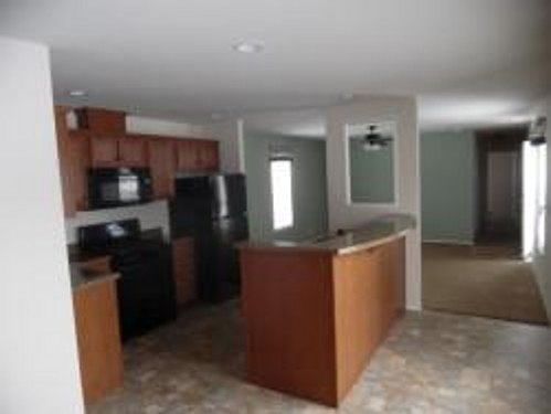 2nd image of 2597 Truman Ave