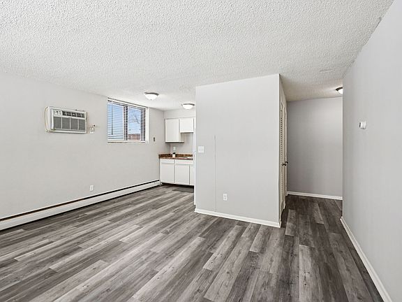 2nd image of 1005 15th Ave SE APT 7