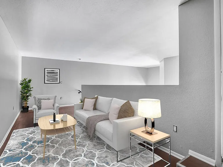Franklin Place — Photo 13