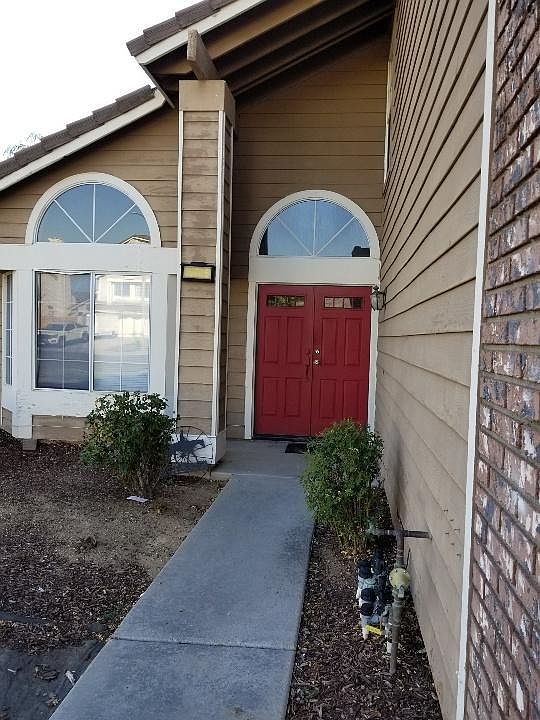 1st image of 23736 Sierra Oak Dr