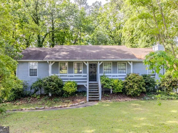 6595 Oakwood Dr, Douglasville, GA 30135