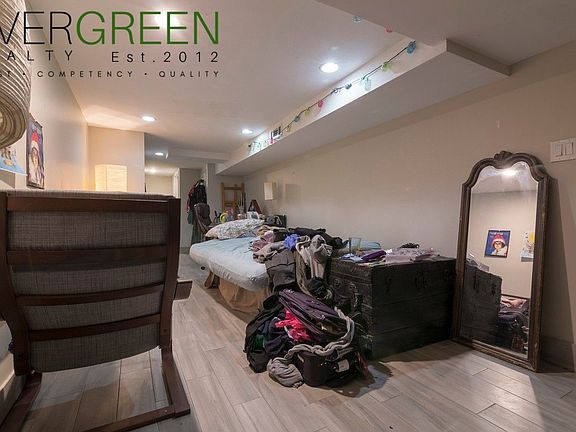 4th image of 1355 Putnam Ave #1B