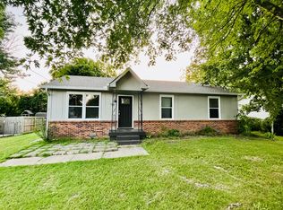 1490 Craig Dr, Clarksville, TN