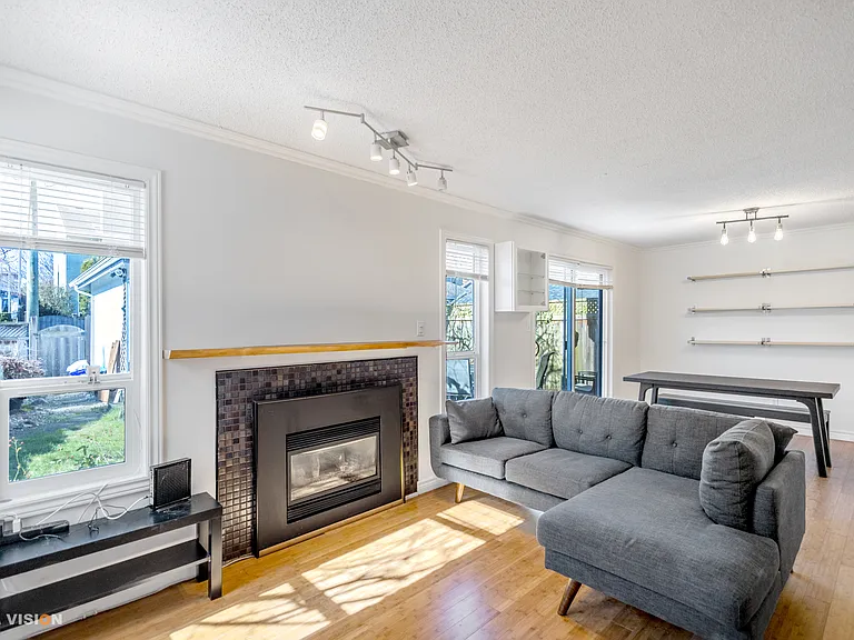 8443 Laurel St — Photo 17
