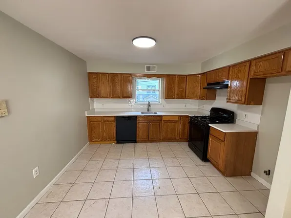 509 S 19th St #1, Newark, NJ 07103