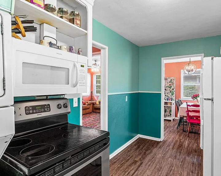 818 E Washington St — Photo 19