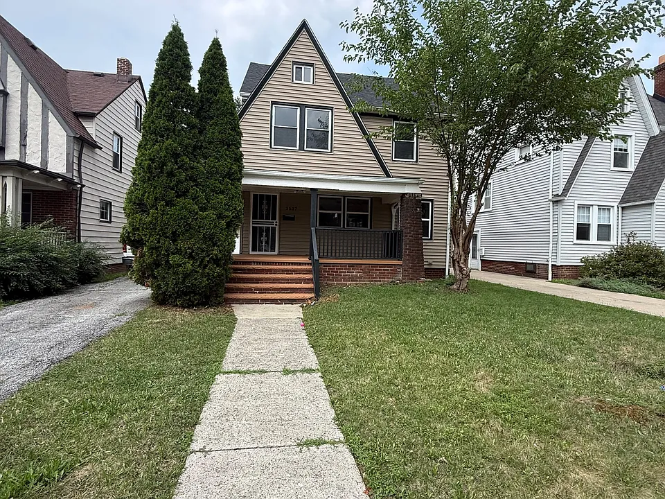3537 Silsby Rd