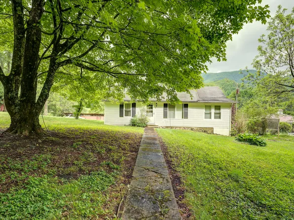 448 Old Highway Rd, Erwin, TN 37650