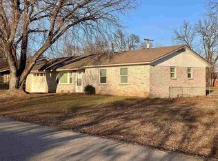 632 S 7th St, Fairfax, OK 74637