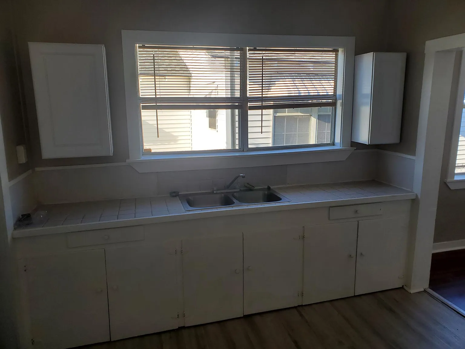 4 bed, 1113 sqft, $1,200 — Photo 4