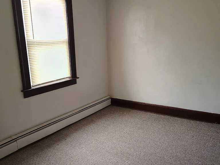5 Warren St — Photo 8