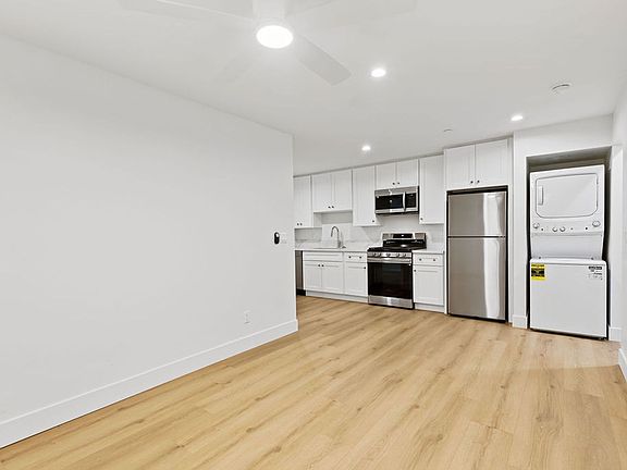 3rd image of 4264 42nd St APT 3